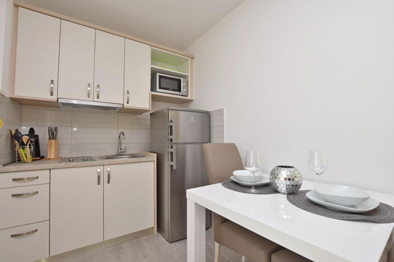 Apartments Danolic Pisak Exterior photo